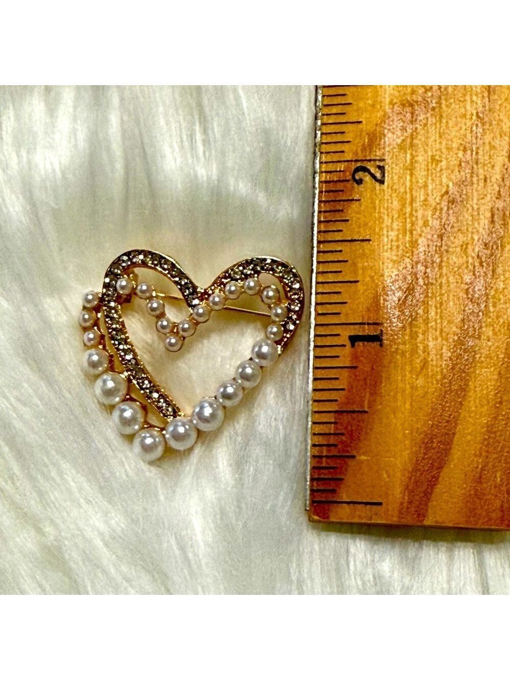 Gold Tone Faux Pearl And Clear Crystal Heart Brooch New - Picture 4 of 5